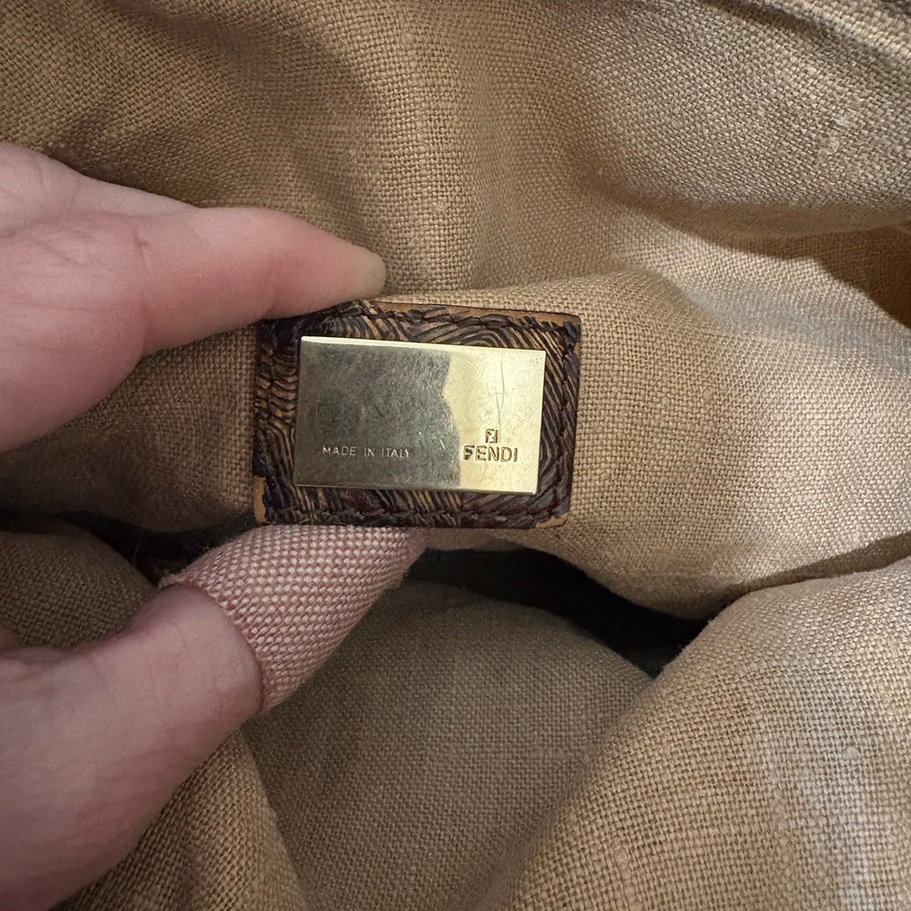 Fendi Brown Zucca Spy Bag VINTAGE AND RARE 💯 Authentic - Picture 5 of 12